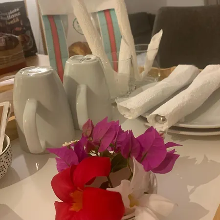 לינה וארוחת בוקר Bedroom With Shared Bathroom And Swimming Pool